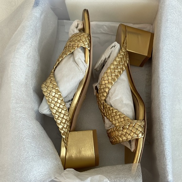 NWT Stuart Weitzman Gold Rosie Woven Block Heel Side Sandals size 8 - Picture 13 of 16